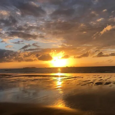 Apartment St Malo Sea View T2 - Ideal Vacation Remote Work Saint-Malo
